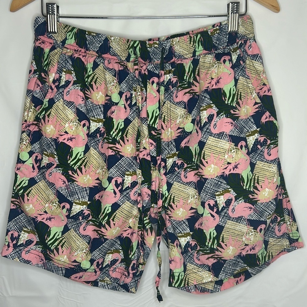 Pink Flamingo shorts Massive men’s size medium vacation attire athleisure